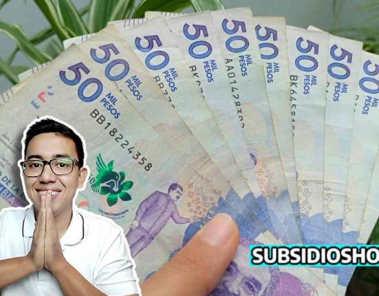 varios billetes de $50 COP . al lado izquierdo. la imagen del lider social wintor ABC y al lado derecho el logo de subsidioshoy.com