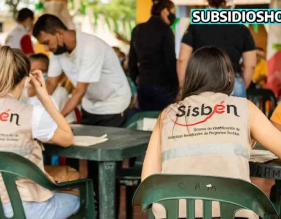 Esta imagen contiene logo de subsidios hoy y funcionario de sisben